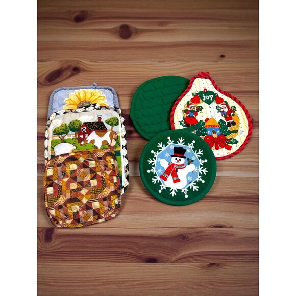 6 Vintage Potholders Christmas, snowman, Wreath, Country farm sunflower - Picture 1 of 6
